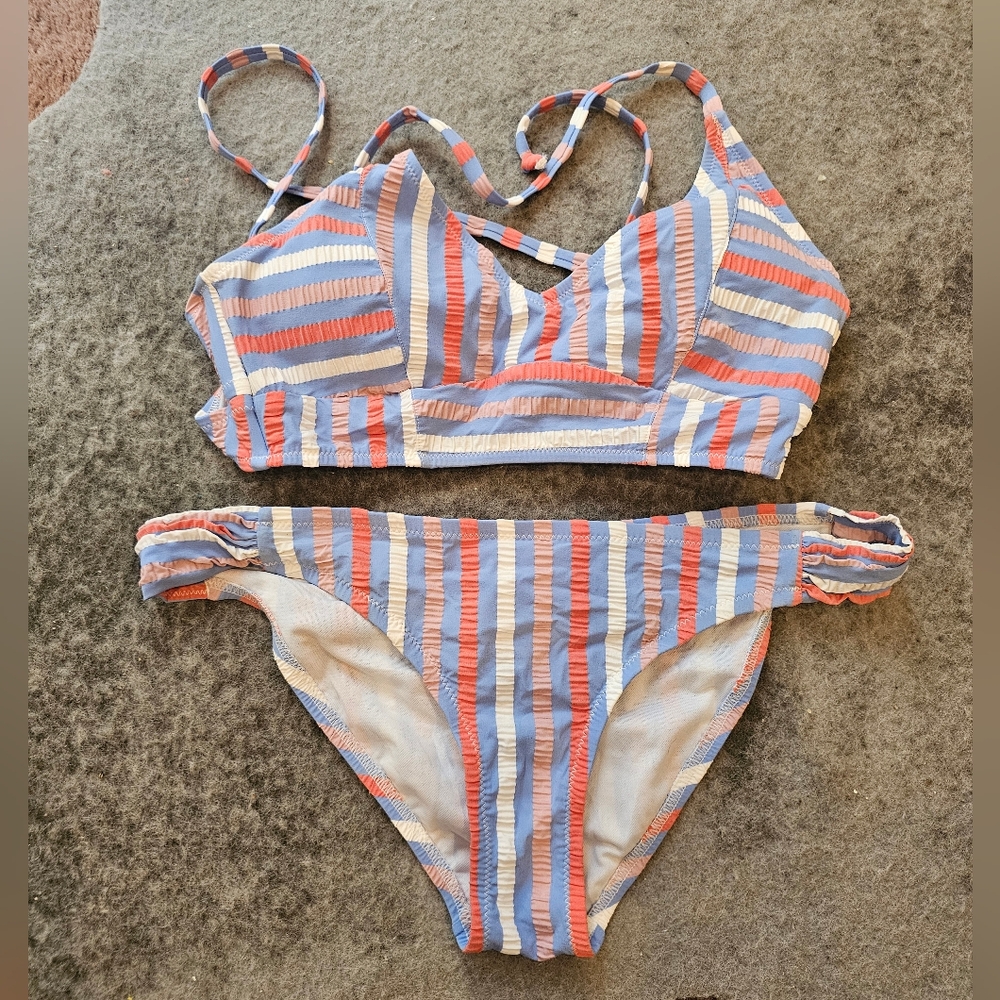 Jessica Simpson bikini